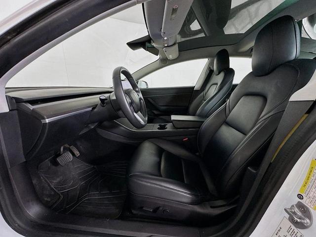 Photo of 2021 Pearl White Multi-Coat Tesla Model 3