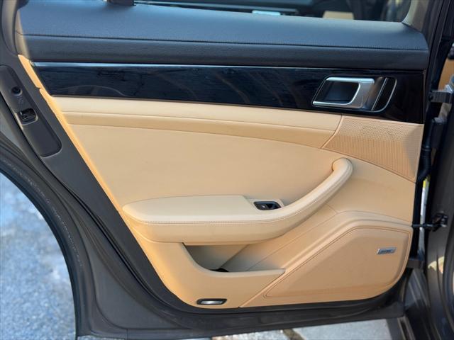 Photo of 2017 Agate Grey Metallic Porsche Panamera