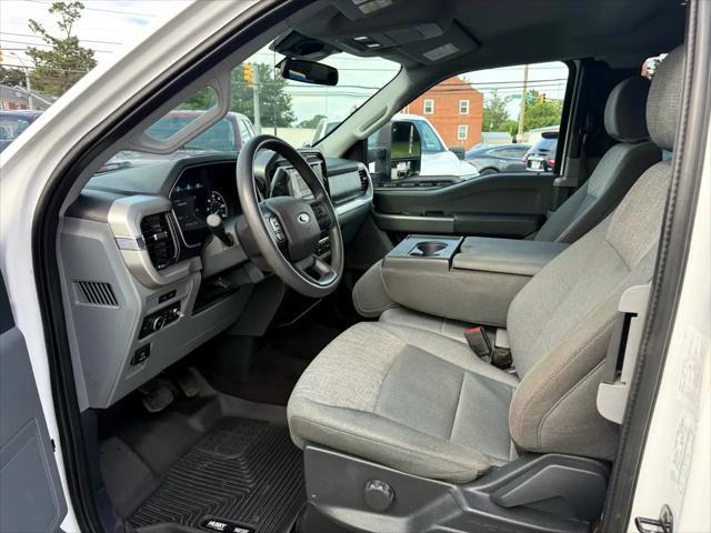 Photo of 2021 white Ford F-150