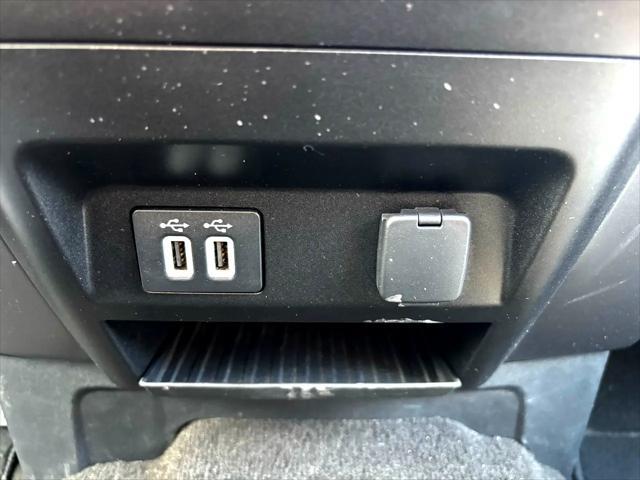 Photo of 2020 Oxford White Ford F-150