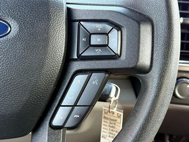 Photo of 2015 Tuxedo Black Metallic Ford F-150