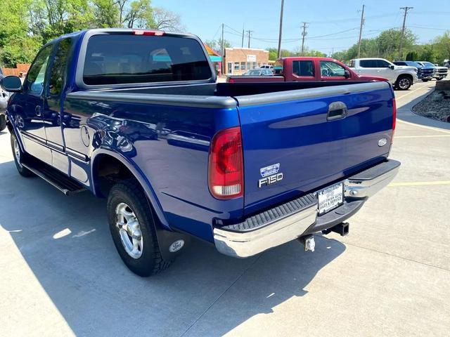 Photo of 1998 Moonlight Blue Clearcoat Metallic Ford F-150