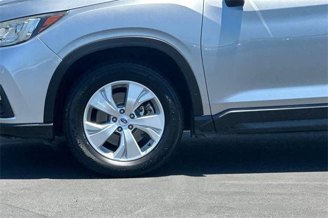 Photo of 2019 Ice Silver Metallic Subaru Ascent