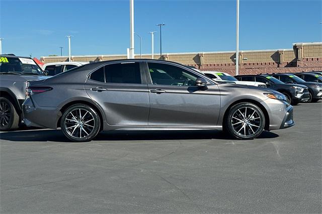 Photo of 2024 Predawn Gray Mica Toyota Camry