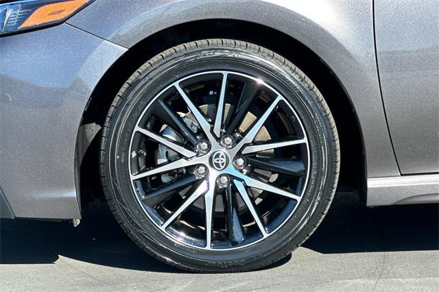 Photo of 2024 Predawn Gray Mica Toyota Camry