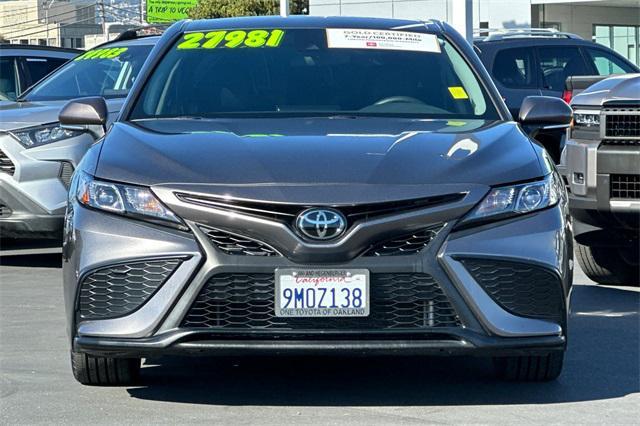 Photo of 2024 Predawn Gray Mica Toyota Camry