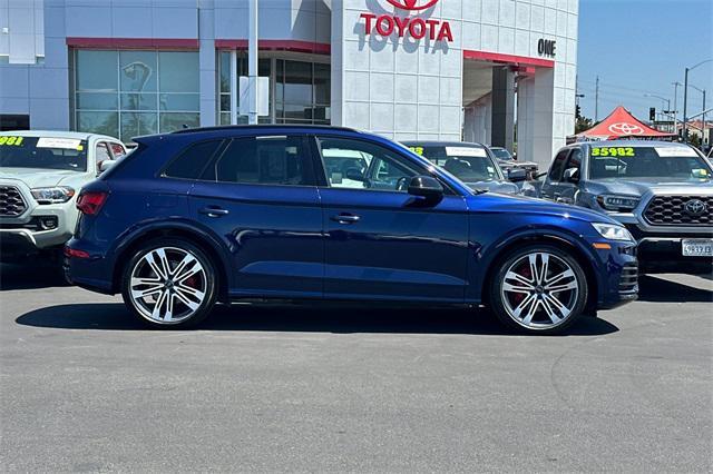 Photo of 2020 Blue Audi SQ5