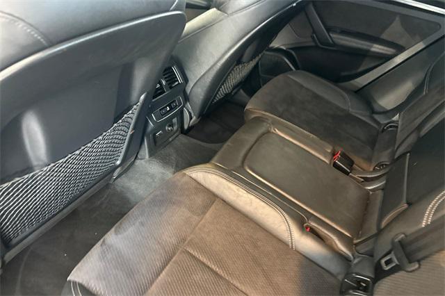 Photo of 2020 Blue Audi SQ5