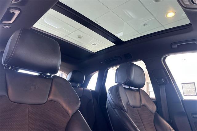 Photo of 2020 Blue Audi SQ5