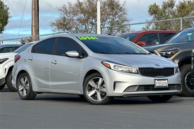 Photo of 2018 Silky Silver Kia Forte