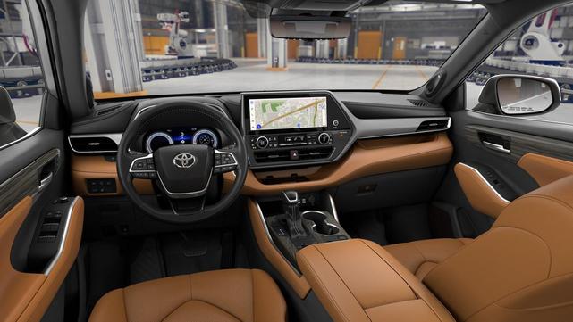 Photo of 2026 White Toyota Highlander Hybrid