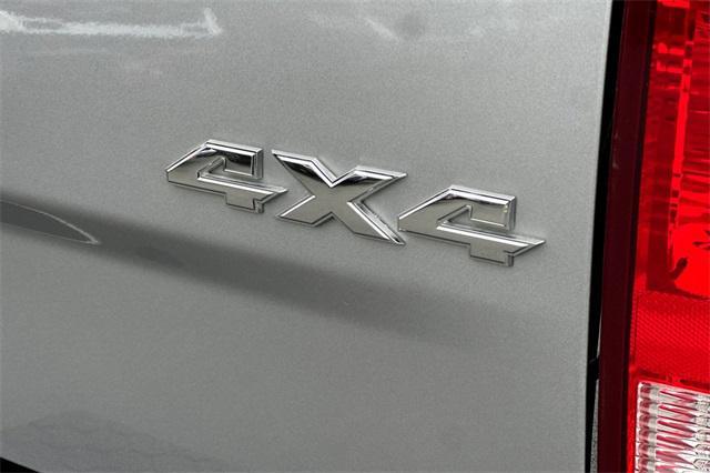 Photo of 2019 Billet Silver Metallic Clearcoat RAM 1500