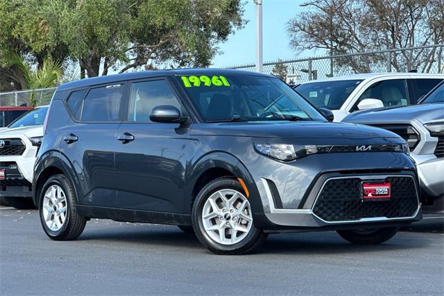 Photo of 2023 Gravity Gray Kia Soul