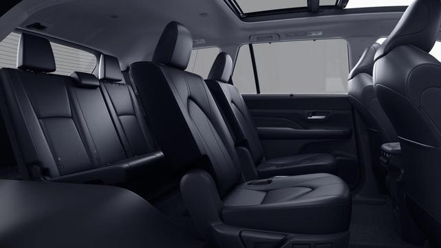 Photo of 2025 Cement Toyota Grand Highlander