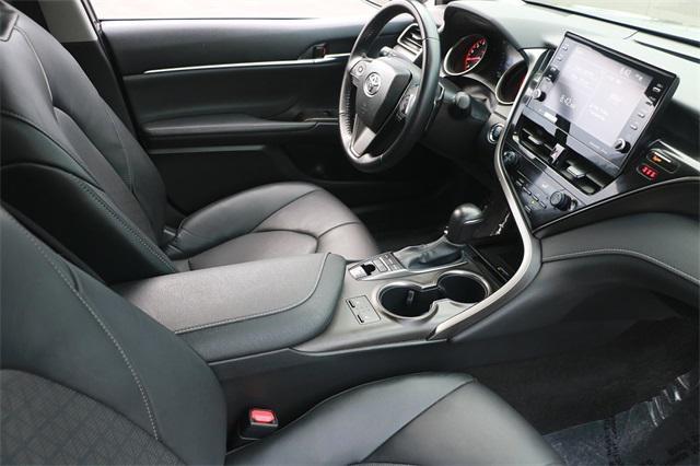 Photo of 2021 Predawn Gray Mica Toyota Camry