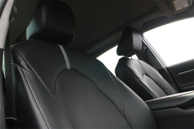 Photo of 2021 Predawn Gray Mica Toyota Camry