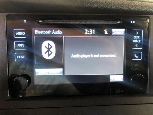 Photo of 2017 Midnight Black Metallic Toyota Sienna