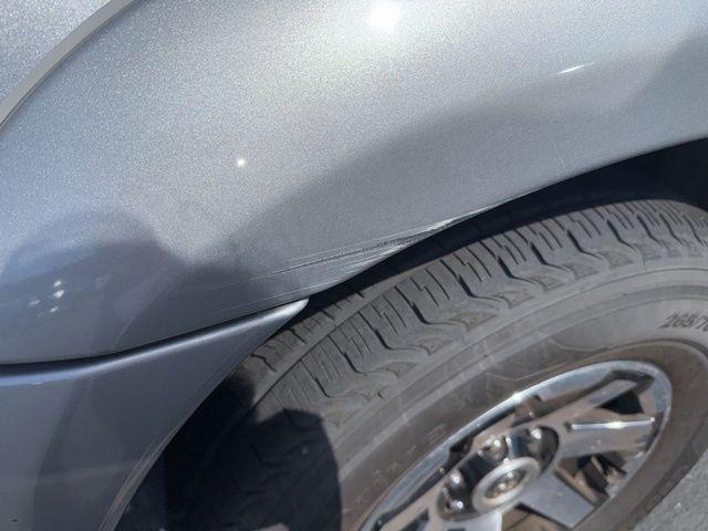 Photo of 2005 Silver Sky Metallic Toyota Sequoia