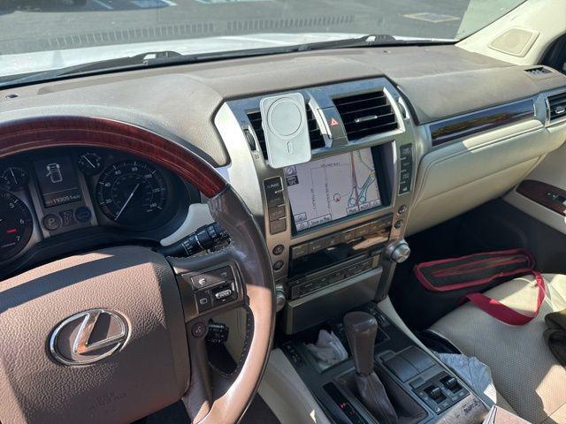 Photo of 2013 Starfire Pearl Lexus GX 460