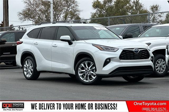 2023 Toyota Highlander Hybrid
