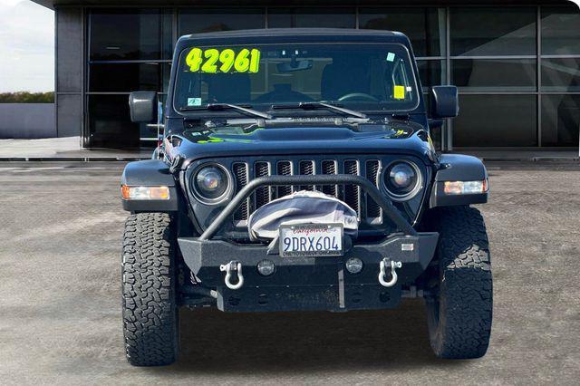 Photo of 2023 Black Clearcoat Jeep Wrangler