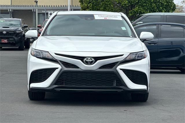 Photo of 2024 Ice Cap Toyota Camry