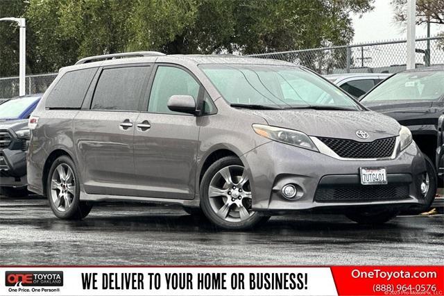 2016 Toyota Sienna