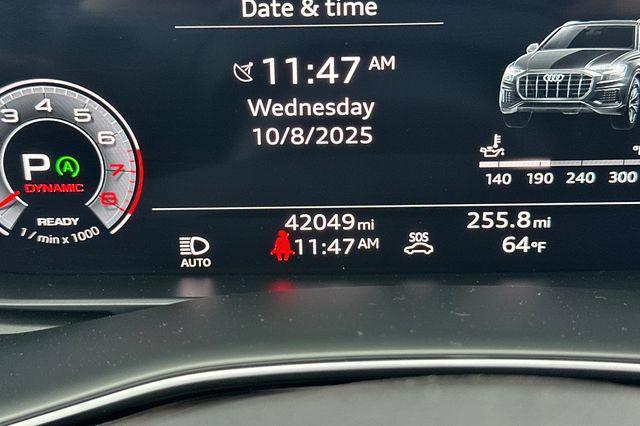 Photo of 2021 Florett Silver Metallic Audi Q8