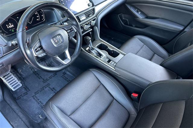 Photo of 2022 Still Night Pearl Honda Accord
