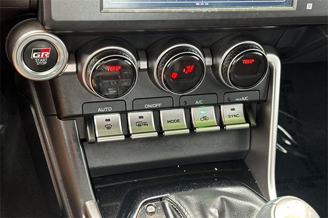 Photo of 2023 Pavement Toyota GR86