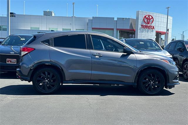 Photo of 2022 Modern Steel Metallic Honda HR-V