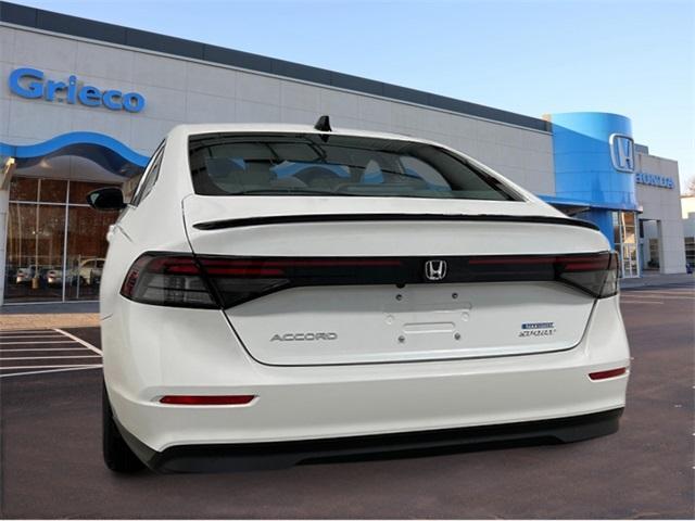 Photo of 2025 White Honda Accord Hybrid