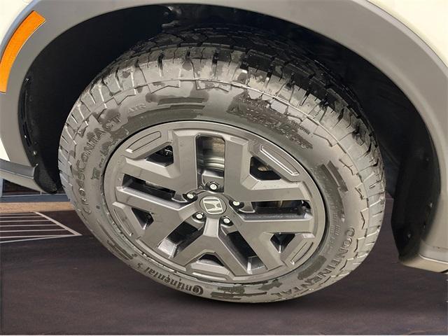 Photo of 2026 White Honda CR-V Hybrid