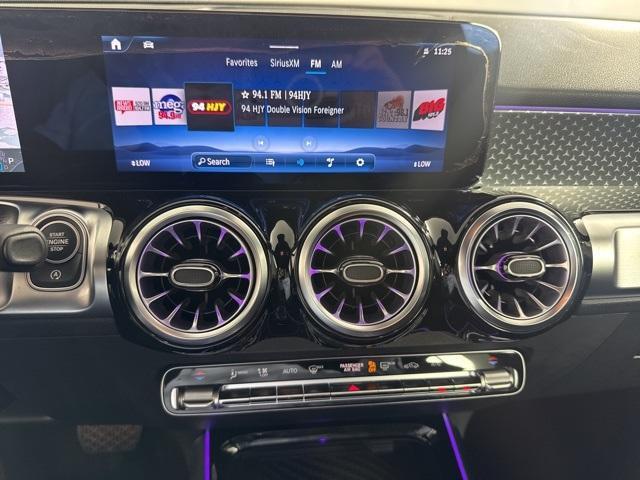 Photo of 2024 Starling Blue Metallic Mercedes-Benz GLB 250