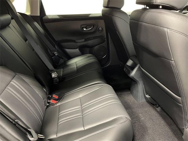 Photo of 2026 White Honda HR-V