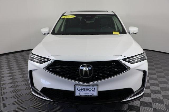 Photo of 2025 White Acura MDX