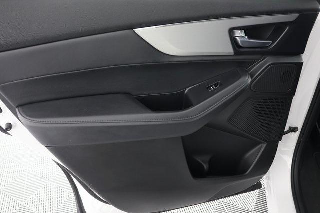 Photo of 2025 White Acura MDX