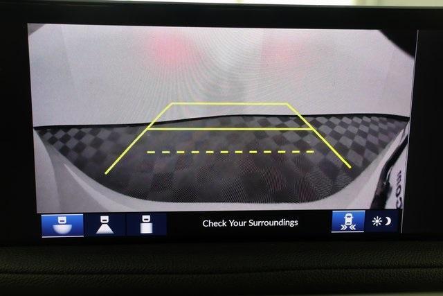 Photo of 2025 White Acura MDX