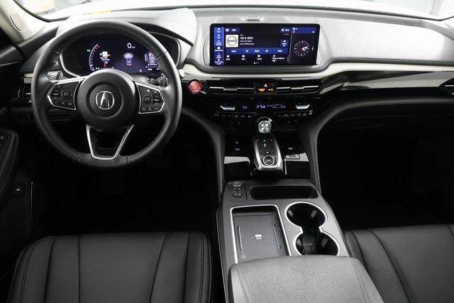 Photo of 2025 White Acura MDX