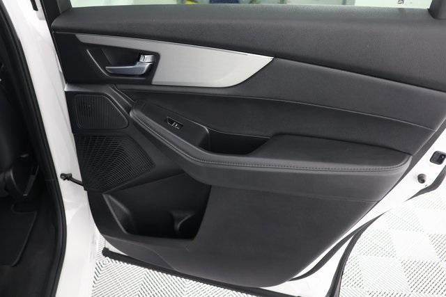 Photo of 2025 White Acura MDX