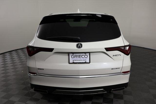 Photo of 2025 White Acura MDX