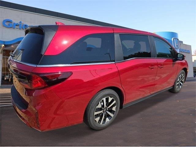 Photo of 2025 Red Honda Odyssey