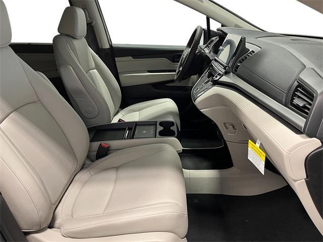 Photo of 2025 Red Honda Odyssey