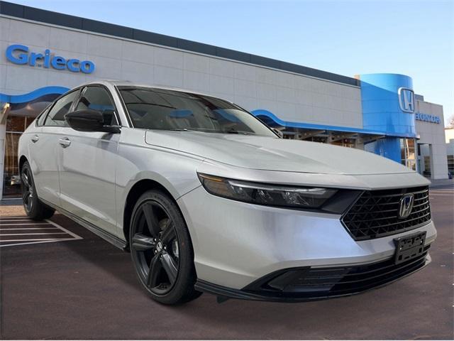 Photo of 2025 Silver Honda Accord Hybrid