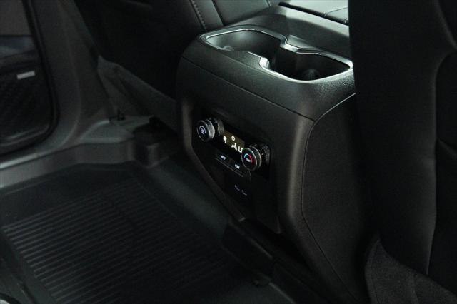 Photo of 2025 GB8 EBONY TWILIGHT METALLIC Buick Enclave