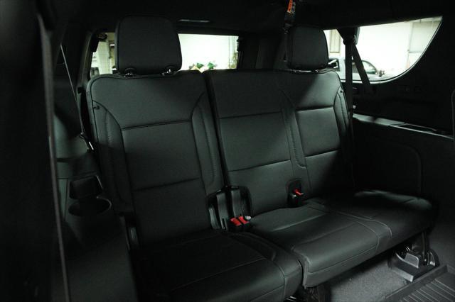 Photo of 2025 GXD STERLING METALLIC GMC Yukon XL