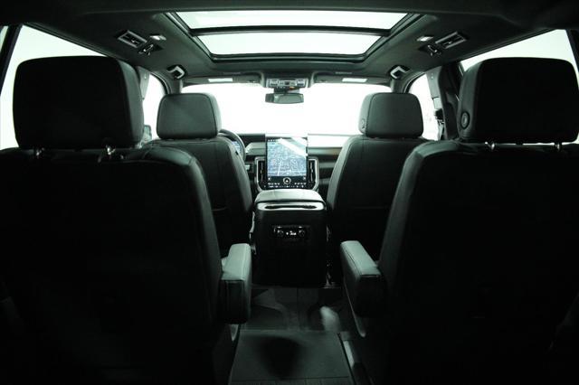 Photo of 2025 GXD STERLING METALLIC GMC Yukon XL