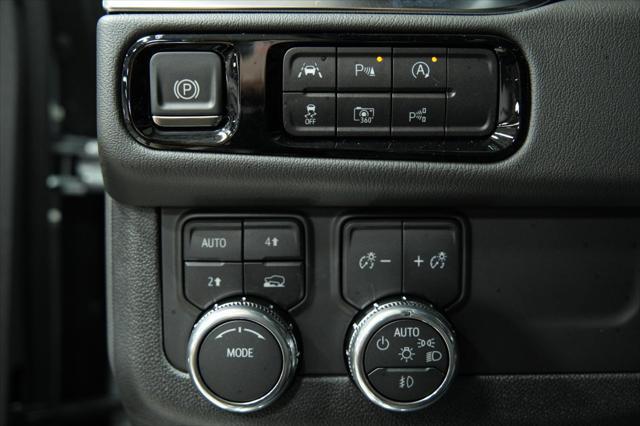Photo of 2025 GXD STERLING METALLIC GMC Yukon XL