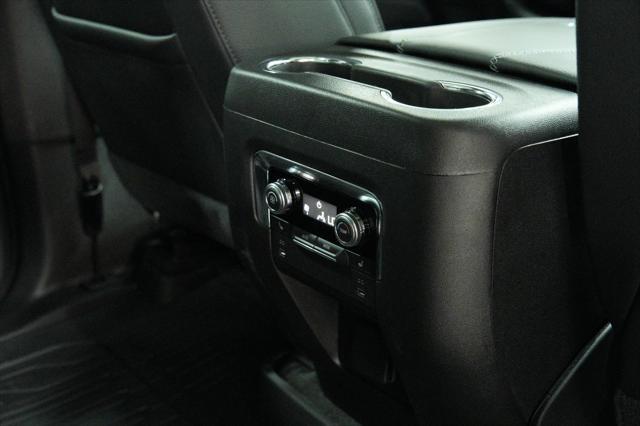Photo of 2025 GXD STERLING METALLIC GMC Yukon XL