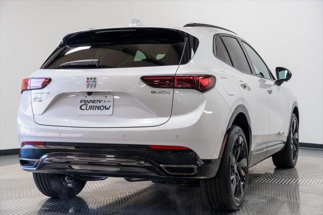 Photo of 2025 White Frost Tricoat Buick Envision